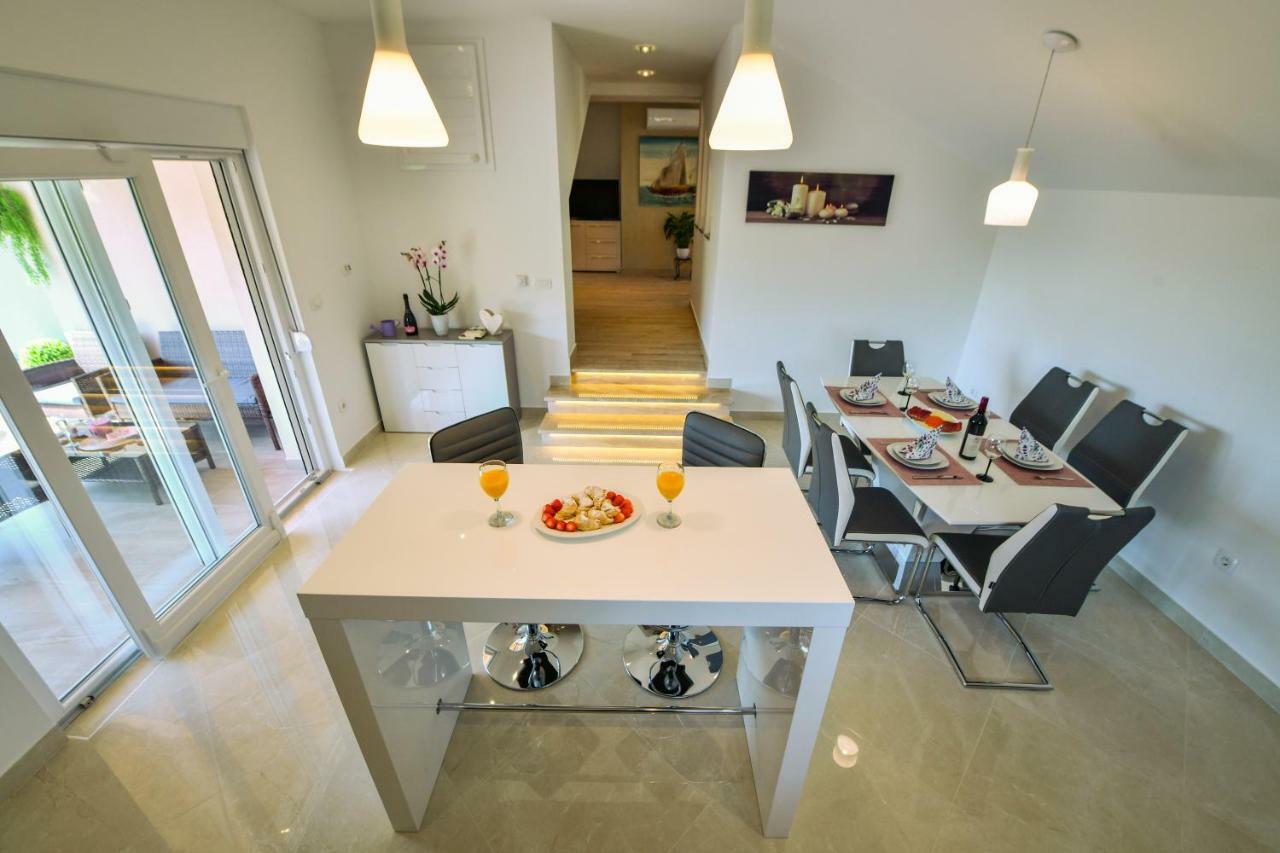 Cambi Lux Apartment Otok  Esterno foto