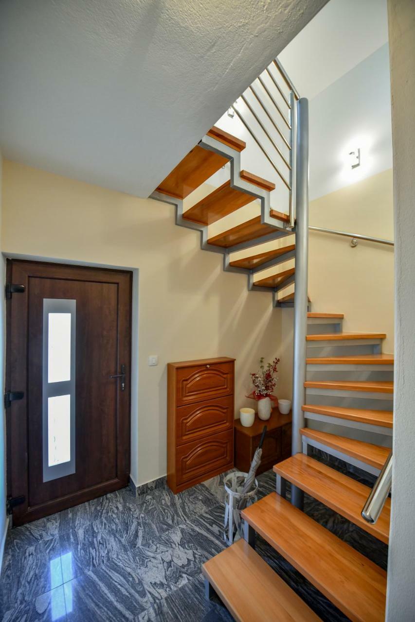 Cambi Lux Apartment Otok  Esterno foto