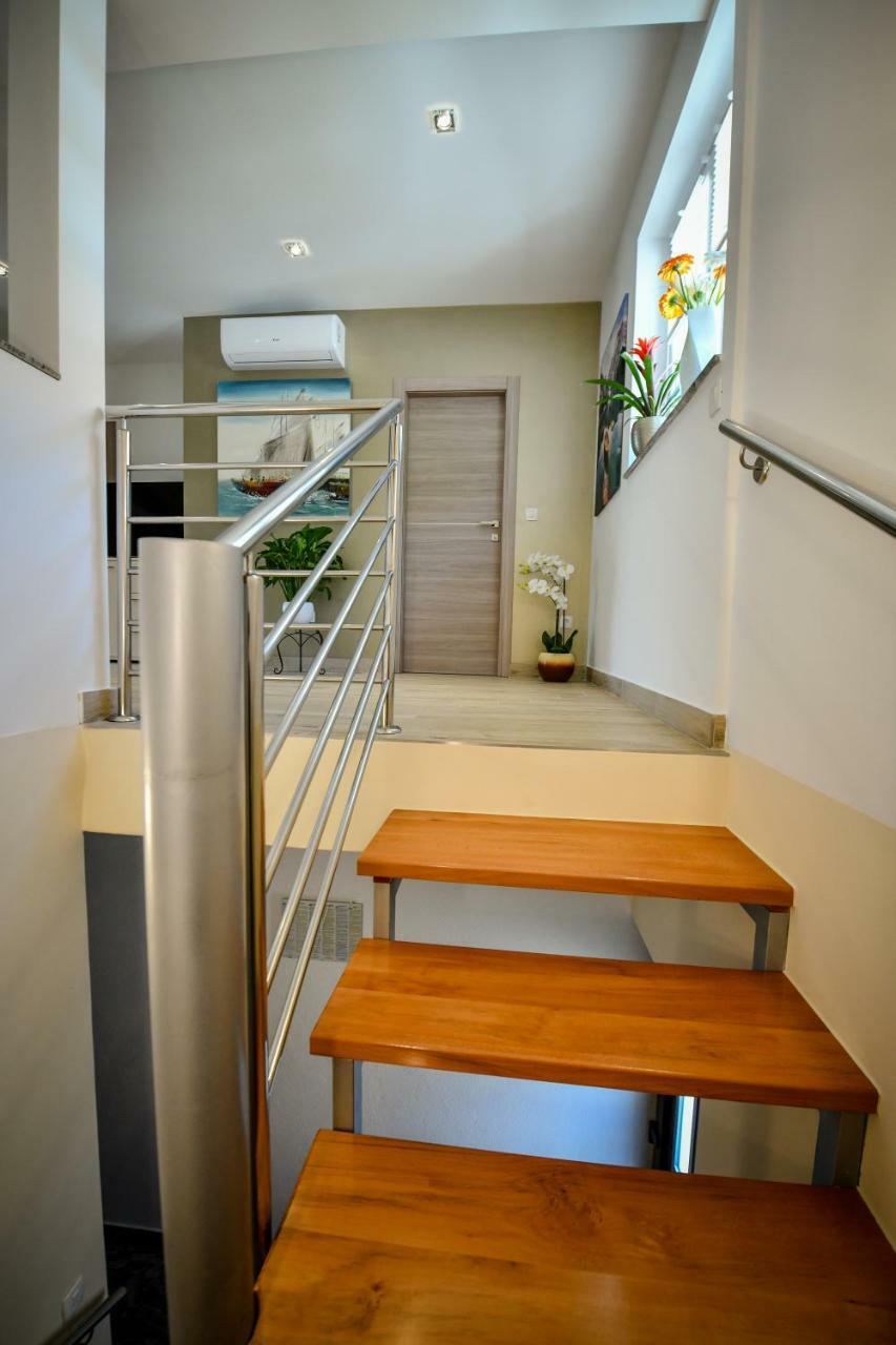 Cambi Lux Apartment Otok  Esterno foto