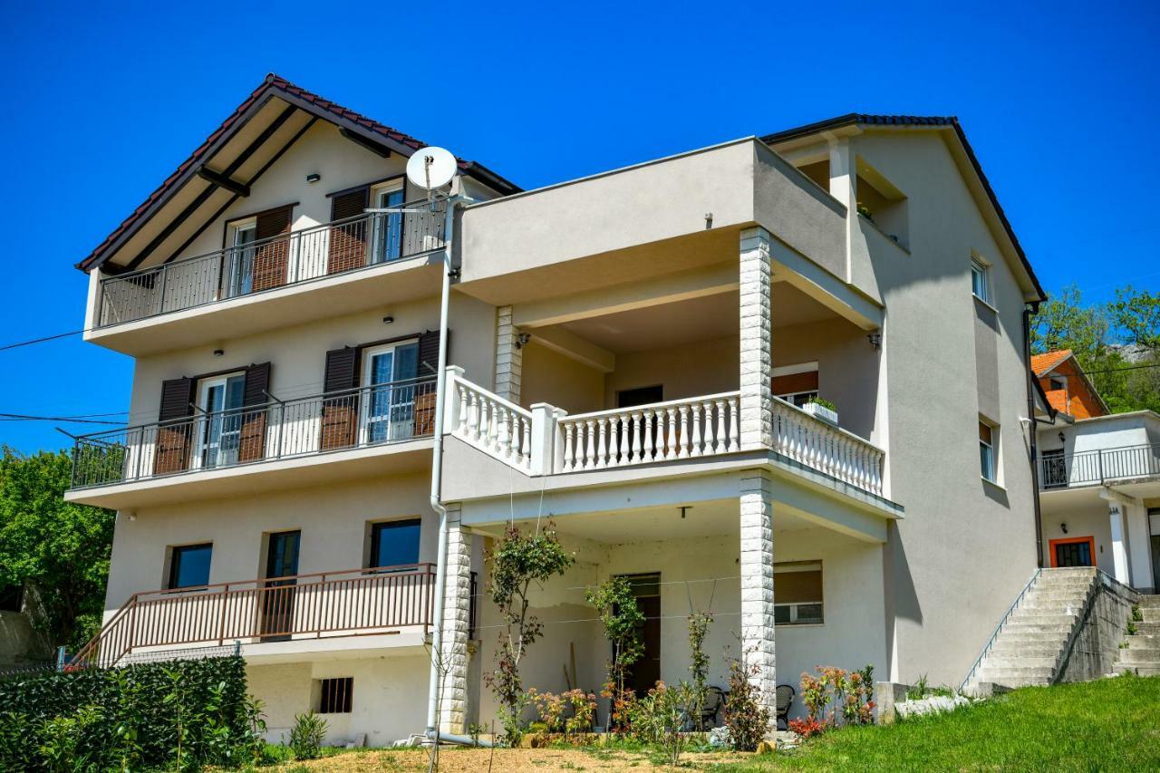 Cambi Lux Apartment Otok  Esterno foto