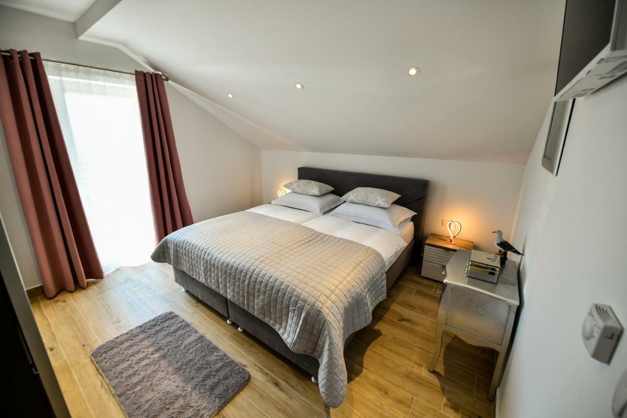 Cambi Lux Apartment Otok  Esterno foto