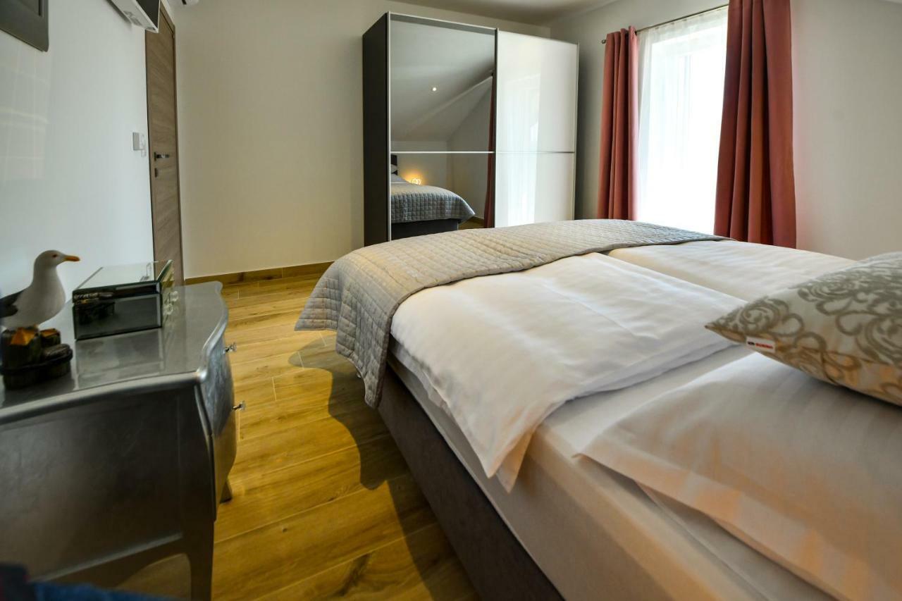 Cambi Lux Apartment Otok  Esterno foto